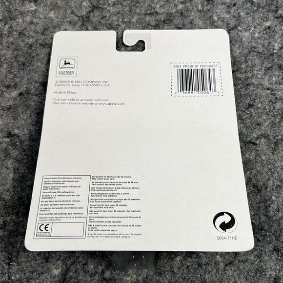 2000 1/64 John Deere 8200 Tractor 2WD - Picture 5 of 7